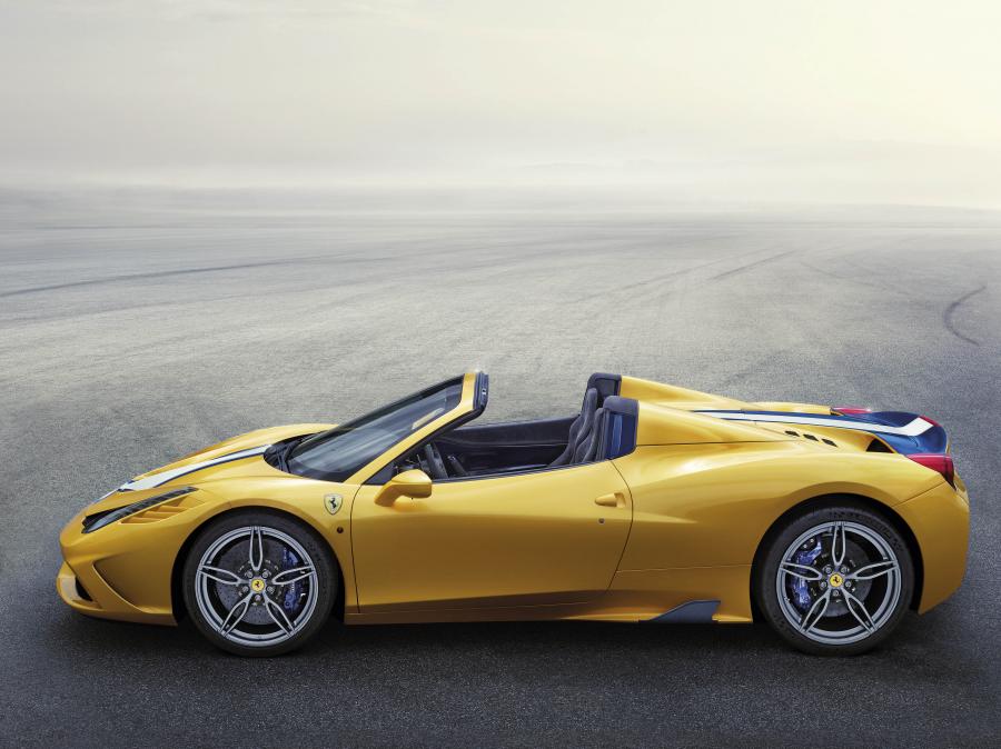  Ferrari 458 Italia Speciale A 2014 года  (фото 2 из 24)